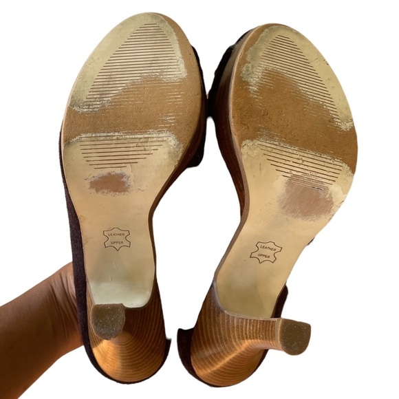 Steve Madden Open Toe Suede Heels in Chocolate Color Size: 7.5 - Picture 8 of 11